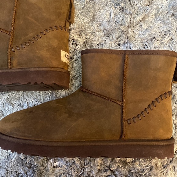 UGG | Shoes | Mens Classic Mini Deco 